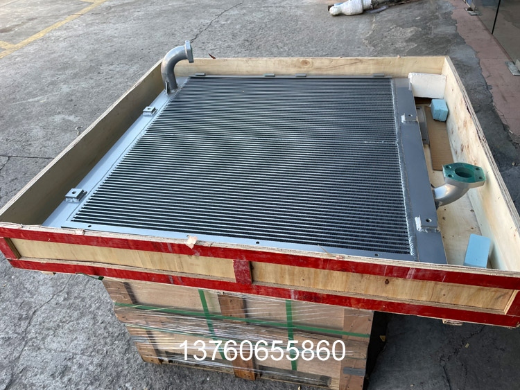 CAT374D液压油散热器